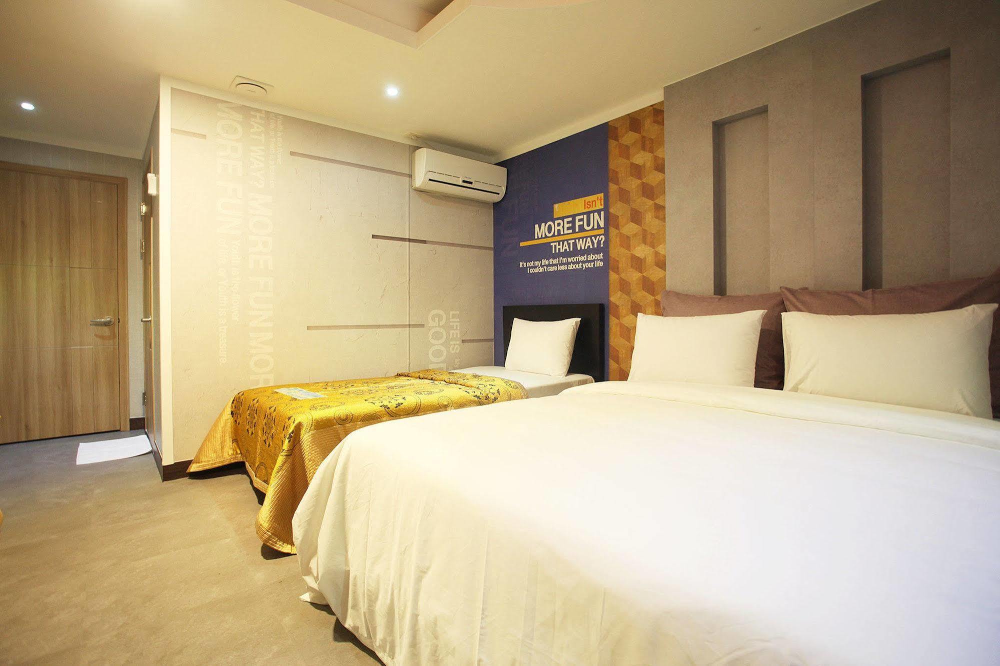 Luxe Hotel Pchadžu Exteriér fotografie